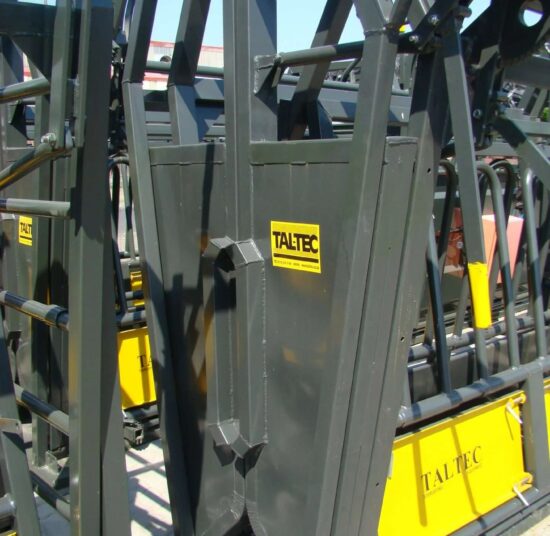 Neck and Body Clamp (Feed lot)