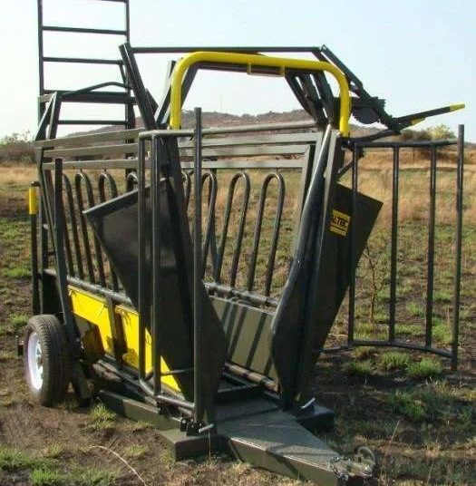 Vet clamp (Cattle)